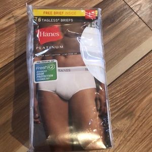 Hanes Platinum Briefs- 7 pairs